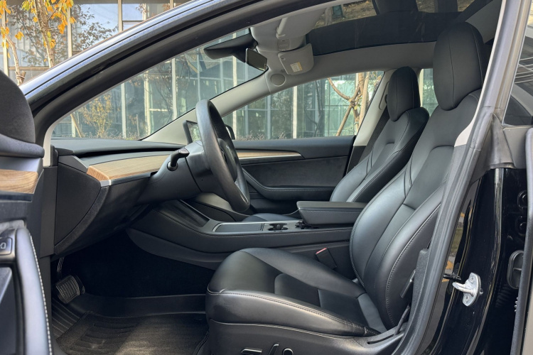 特斯拉 Model 3 2022款 后轮驱动版局部细节19