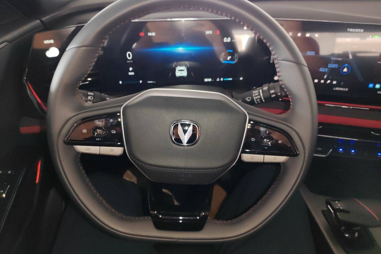 长安X5 PLUS 2024款 1.5T DCT智尊型局部细节13