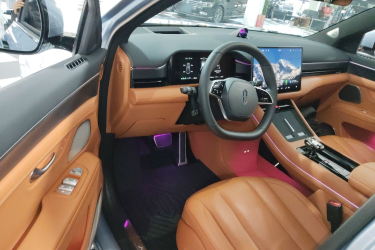 鸿蒙智行 问界M7 2024款 1.5T 智驾四驱Ultra版 5座中控内饰20