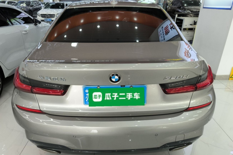 宝马3系 2021款 320Li M运动套装车身外观6