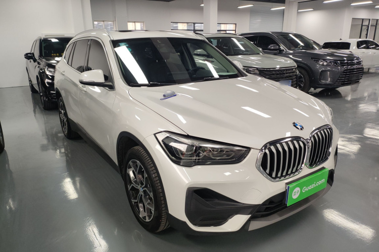 宝马X1 2020款 sDrive25Li 领先型车身外观3