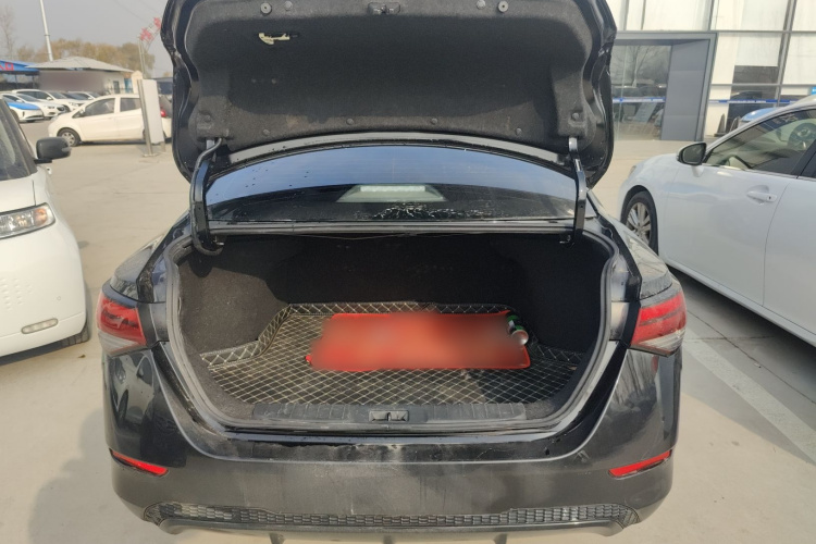 日产 轩逸 2021款 1.6L XL CVT悦享版机舱底盘23