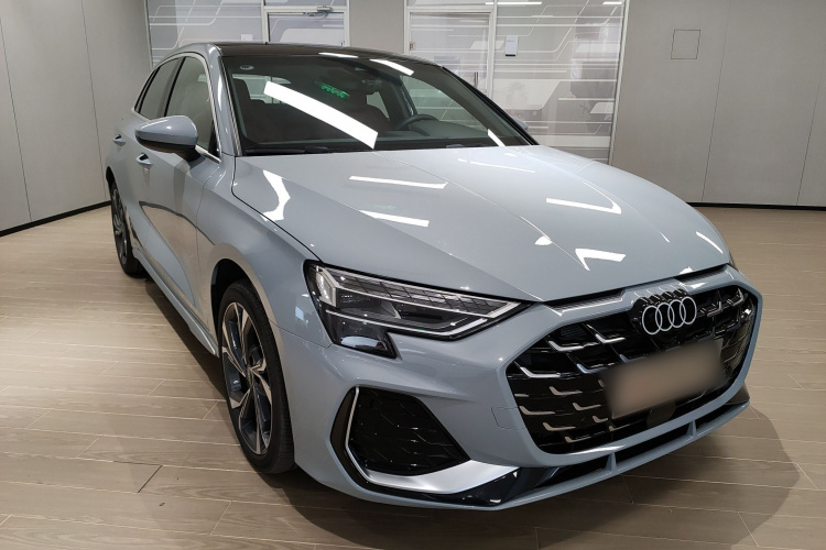 奥迪A3 2025款 Sportback 35TFSI 飞驰尊享型车身外观6002