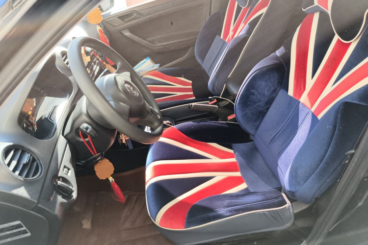 大众 捷达 2015款 1.6L 自动时尚型中控内饰19