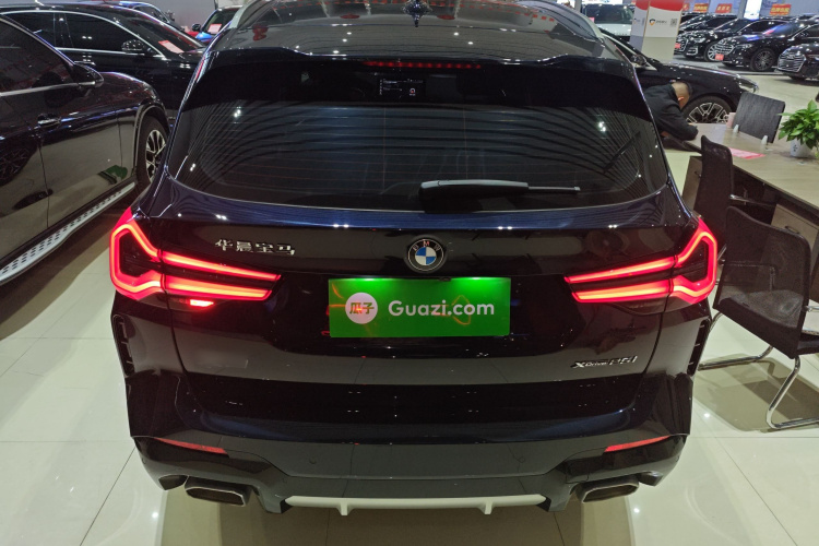 宝马X3 2022款 改款 xDrive25i M运动套装车身外观6