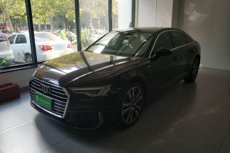 奥迪A6L 2021款 45 TFSI quattro 臻选动感型