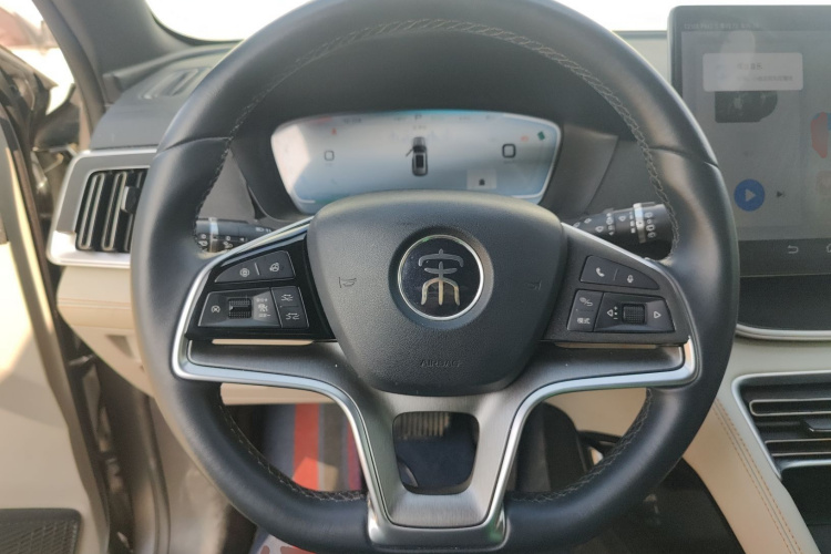 比亚迪 宋PLUS新能源 2021款 DM-i 110KM 旗舰PLUS 5G版中控内饰13