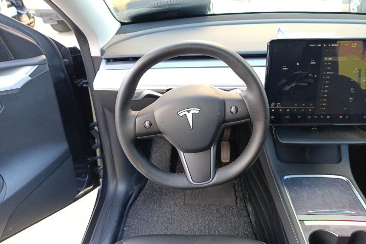 特斯拉 Model Y 2024款 后轮驱动版局部细节13