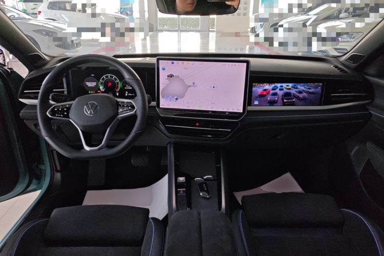大众 帕萨特 2025款 Pro 380TSI 星空龙尊版中控内饰7002