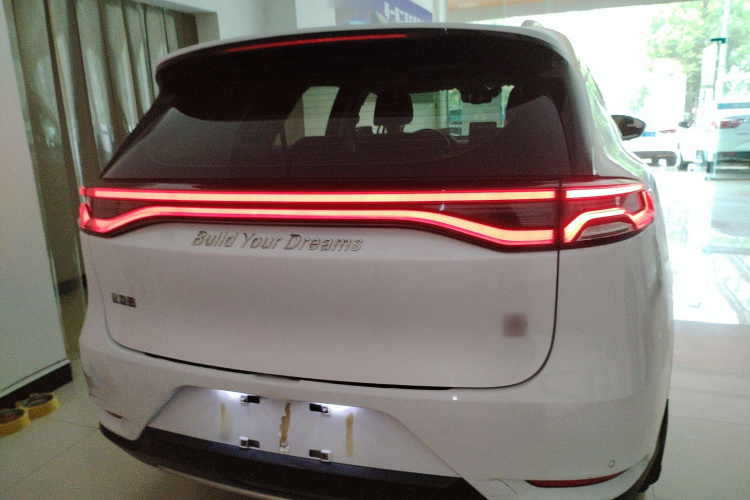 比亚迪 唐 2018款 2.0T 自动智联尊贵型 5座 国V车身外观6004