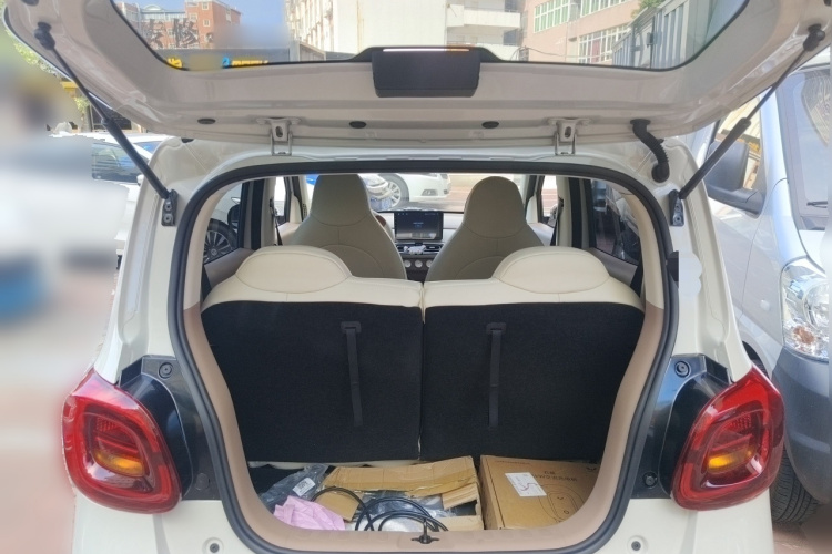 五菱汽车 宏光MINIEV 2025款 四门版 进阶款中控内饰23