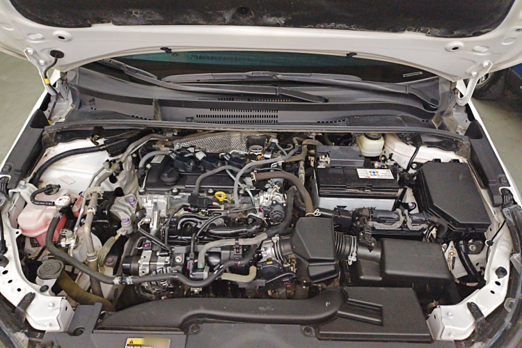 丰田 雷凌 2023款 TNGA 1.5L CVT进取版机舱底盘24