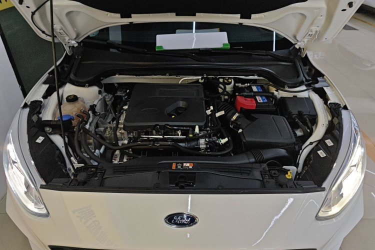 福特 福克斯 2020款 三厢 EcoBoost 180 自动锋潮型局部细节24