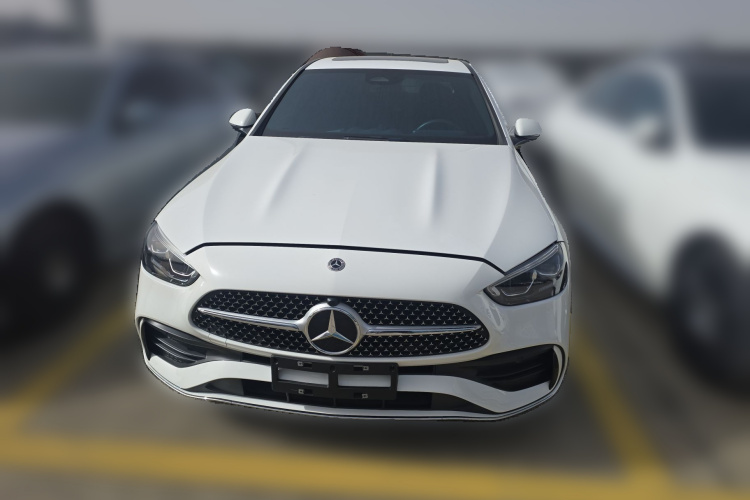 奔驰C级 2024款 改款 C 200 L 运动版车身外观2