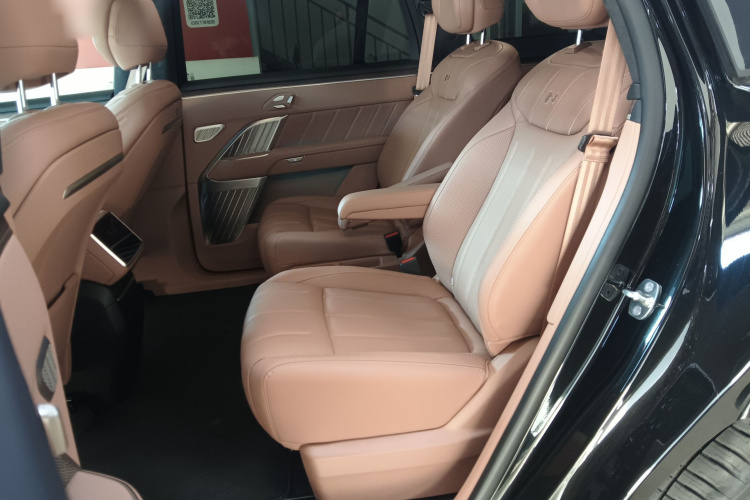 乐道L90 2025款 Max 六座版中控内饰7004