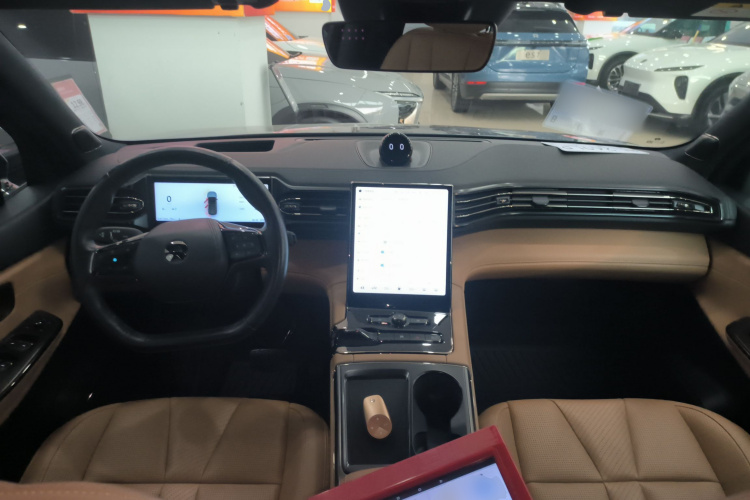 蔚来ES8 2020款 580KM 签名版 六座版中控内饰12