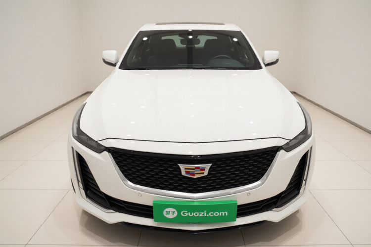 凯迪拉克CT5 2022款 28T 尊贵型车身外观2