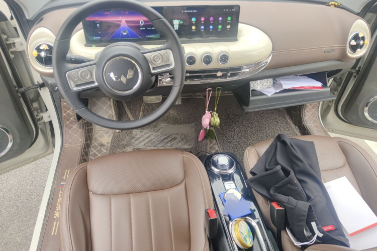 五菱汽车 五菱缤果 2023款 333km 灵犀互联款中控内饰7002