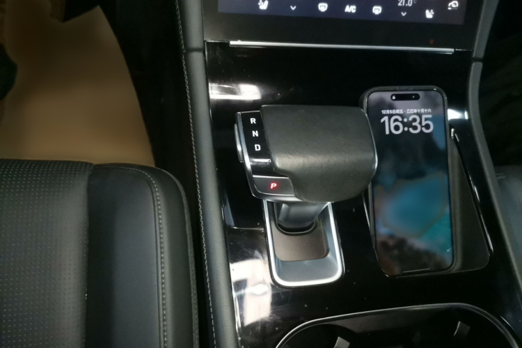 理想汽车 理想ONE 2020款 增程6座版局部细节18