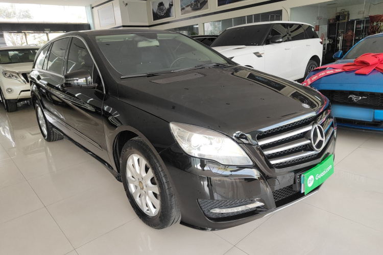 奔驰R级 2014款 R 320 4MATIC 商务型车身外观3