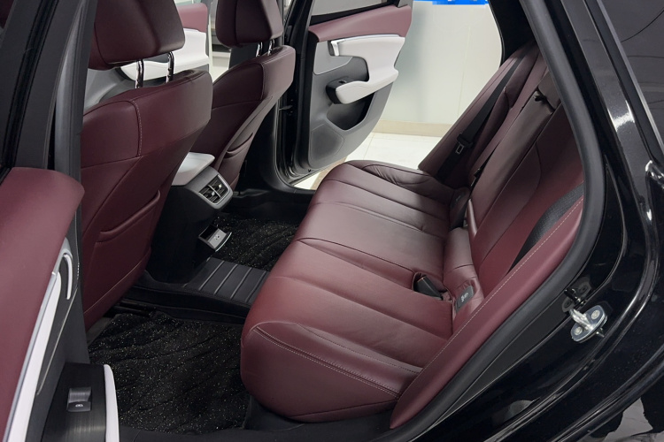 别克 君越 2024款 28T 越尊版中控内饰7001