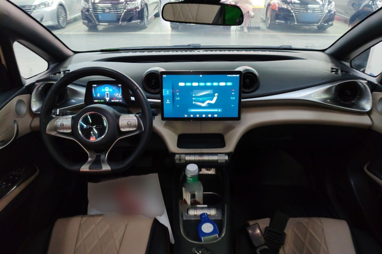 比亚迪 海豚 2021款 405km 时尚版中控内饰12