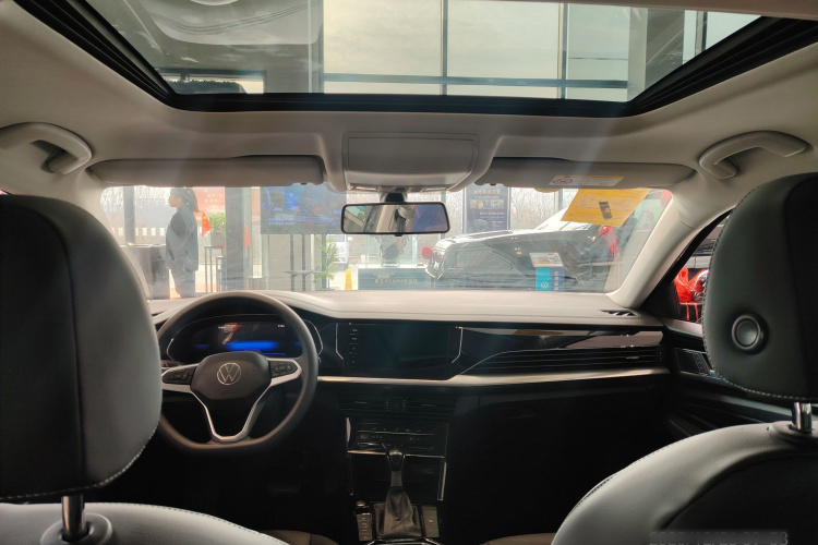 大众 帕萨特新能源 2025款 430PHEV 混动商务版中控内饰7005