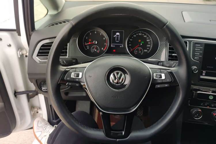 大众 高尔夫·嘉旅 2016款 280TSI 自动豪华型局部细节13