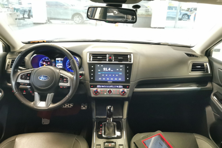 斯巴鲁 力狮 2016款 2.0DIT 全驱极致版中控内饰12