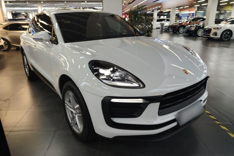 保时捷 2023款 Macan 2.0T车身外观3