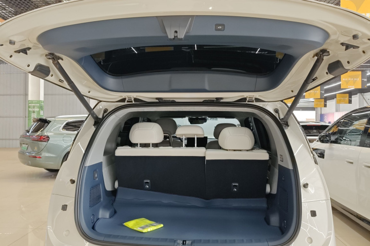 极氪MIX 2025款 长续航智驾版局部细节23