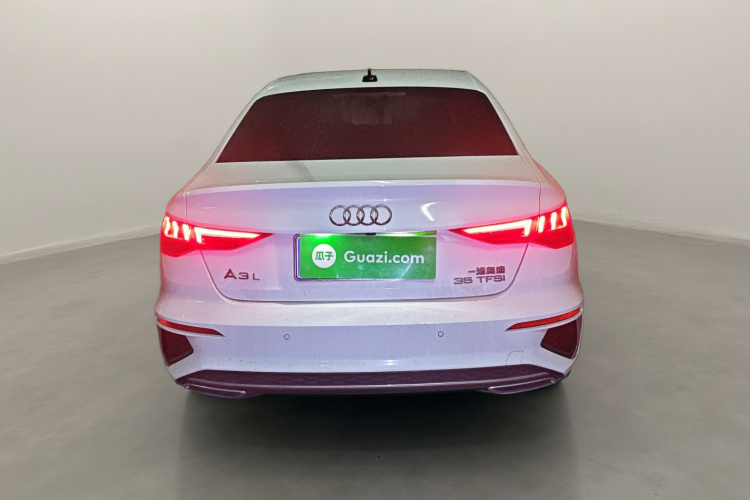 奥迪A3 2022款 A3L Limousine 35 TFSI 时尚运动型车身外观6
