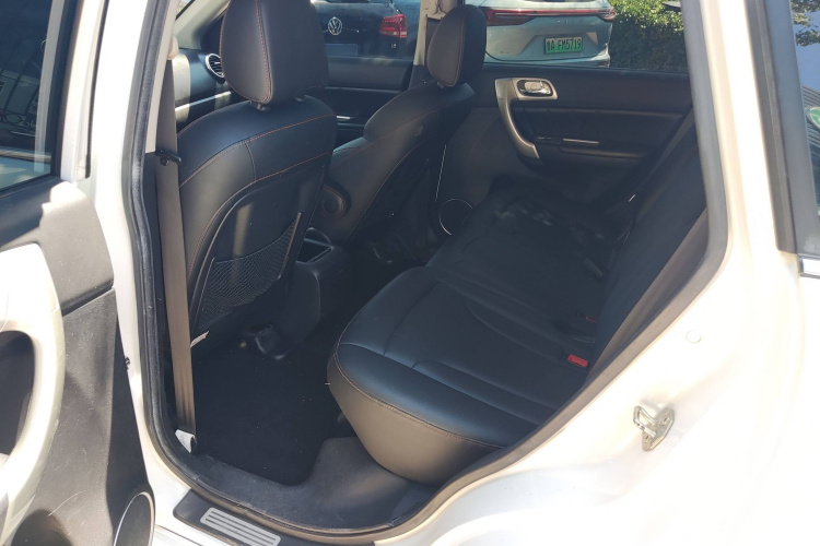 哈弗H6 2016款 升级版 1.5T 自动两驱精英型中控内饰7007