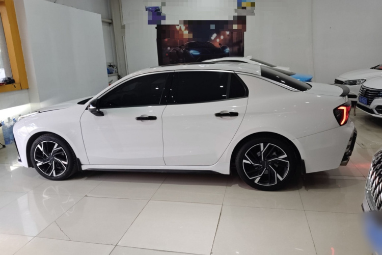 领克03 2023款 1.5TD DCT劲Pro车身外观4