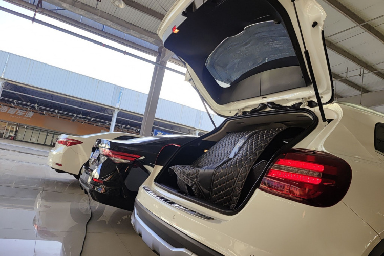 奔驰GLA 2019款 GLA 200 动感型机舱底盘23