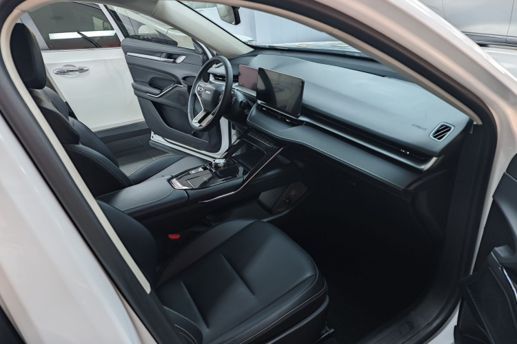 哈弗H6 2021款 第三代 1.5T 自动两驱Pro中控内饰7004