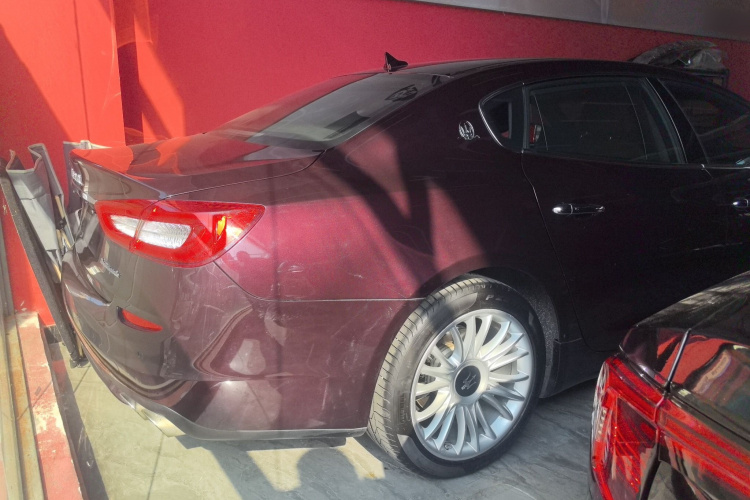 玛莎拉蒂 总裁 2015款 3.0T 标准型车身外观6005