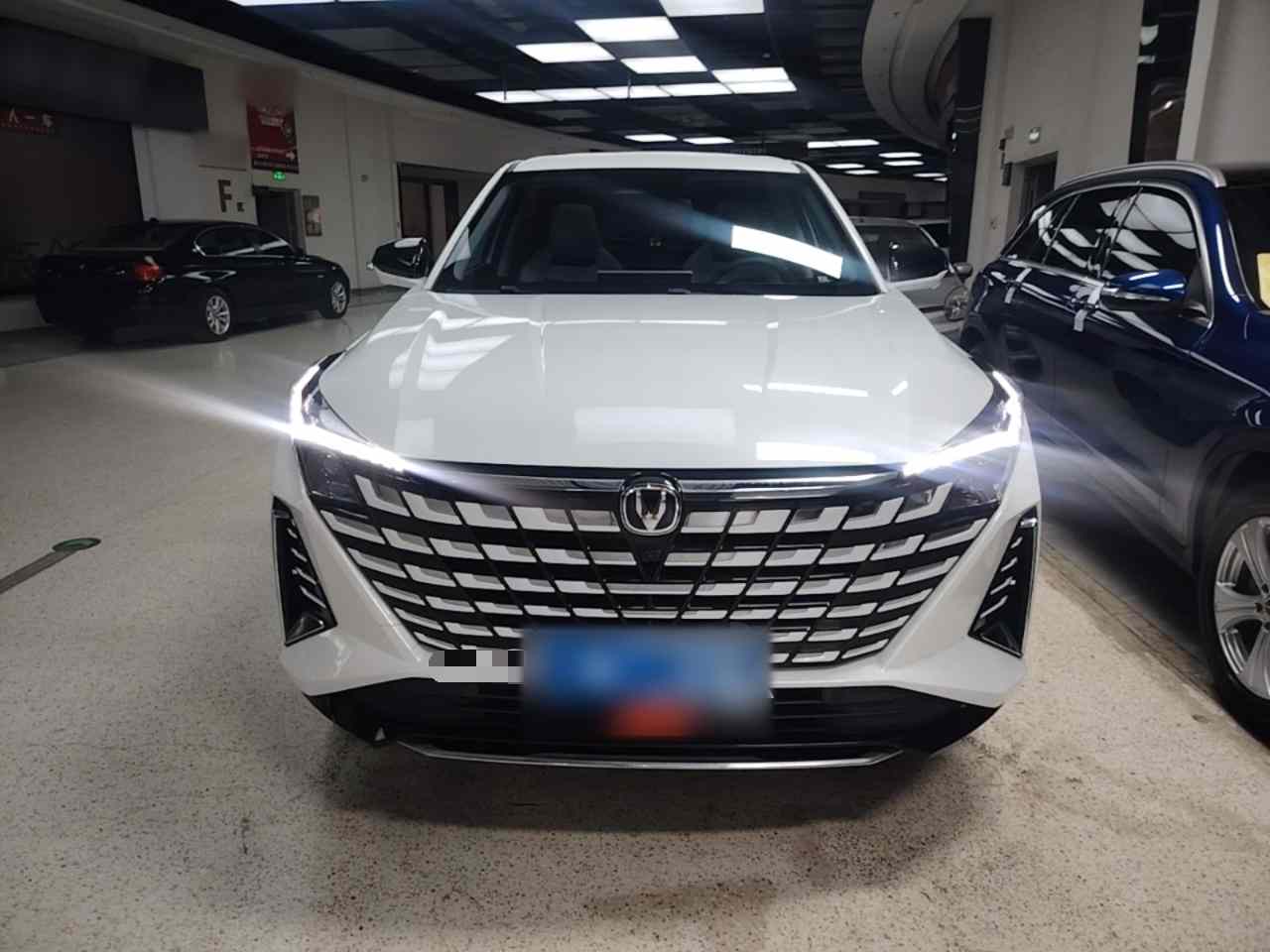 长安UNI-Z 2025款 1.5T 豪华型(1)