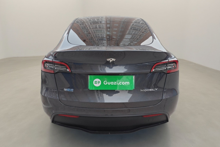 特斯拉 Model Y 2022款 改款 后轮驱动版车身外观6