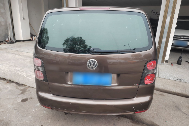 大众 途安 2013款 1.4T 手动风尚版5座车身外观6004