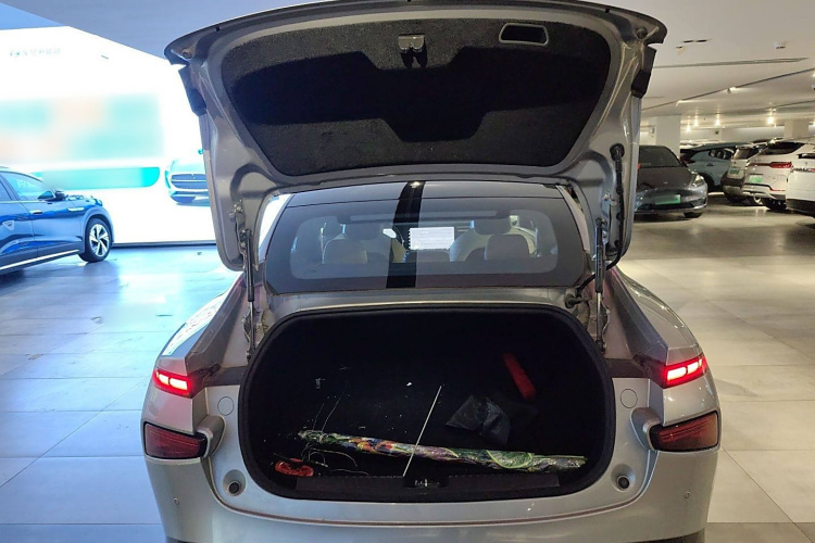 小鹏P7 2021款 480N局部细节23