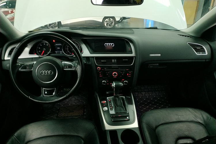 奥迪A5 2016款 Sportback 45 TFSI中控内饰12