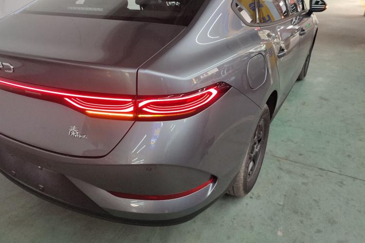 比亚迪 秦PLUS 2025款 DM-i 智驾版 128KM进取型车身外观9