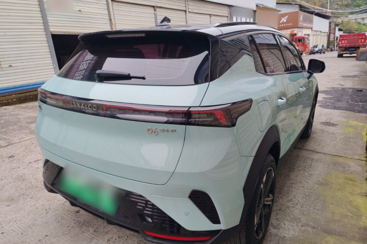 领克06 EM-P 2023款 EM-P 126长续航Halo车身外观6005