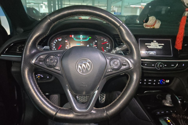 别克 君威 2017款 GS 28T 尊贵型中控内饰13