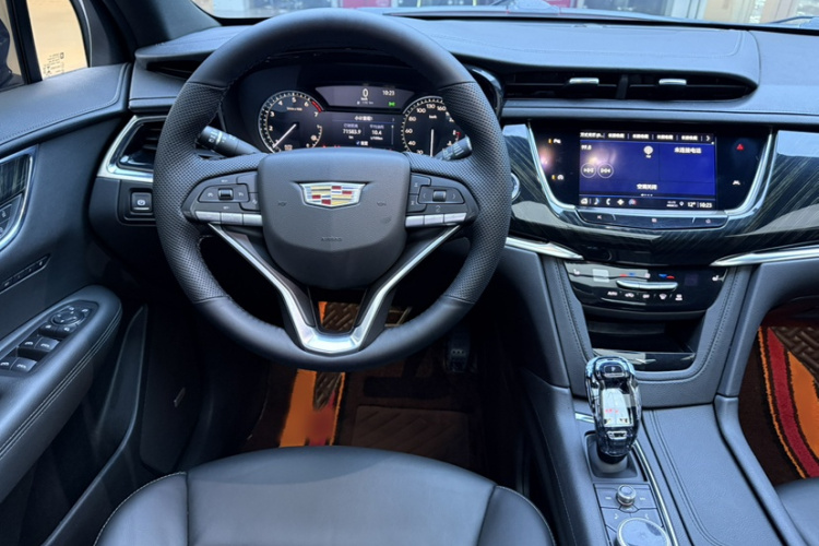 凯迪拉克XT6 2021款 28T 六座豪华型中控内饰7009