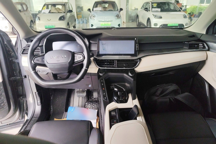 领克06 EM-P 2020款 PHEV Plus中控内饰12