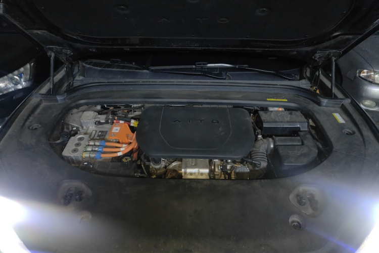 鸿蒙智行 问界M9 2024款 增程 Max版 42kWh 6座版局部细节24