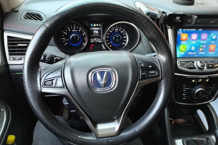 长安CS75 2017款 尚酷版 1.5T 手动锋享型局部细节13