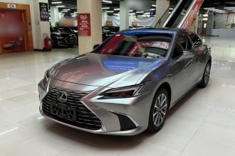 雷克萨斯ES 2025款 300h 臻享版
